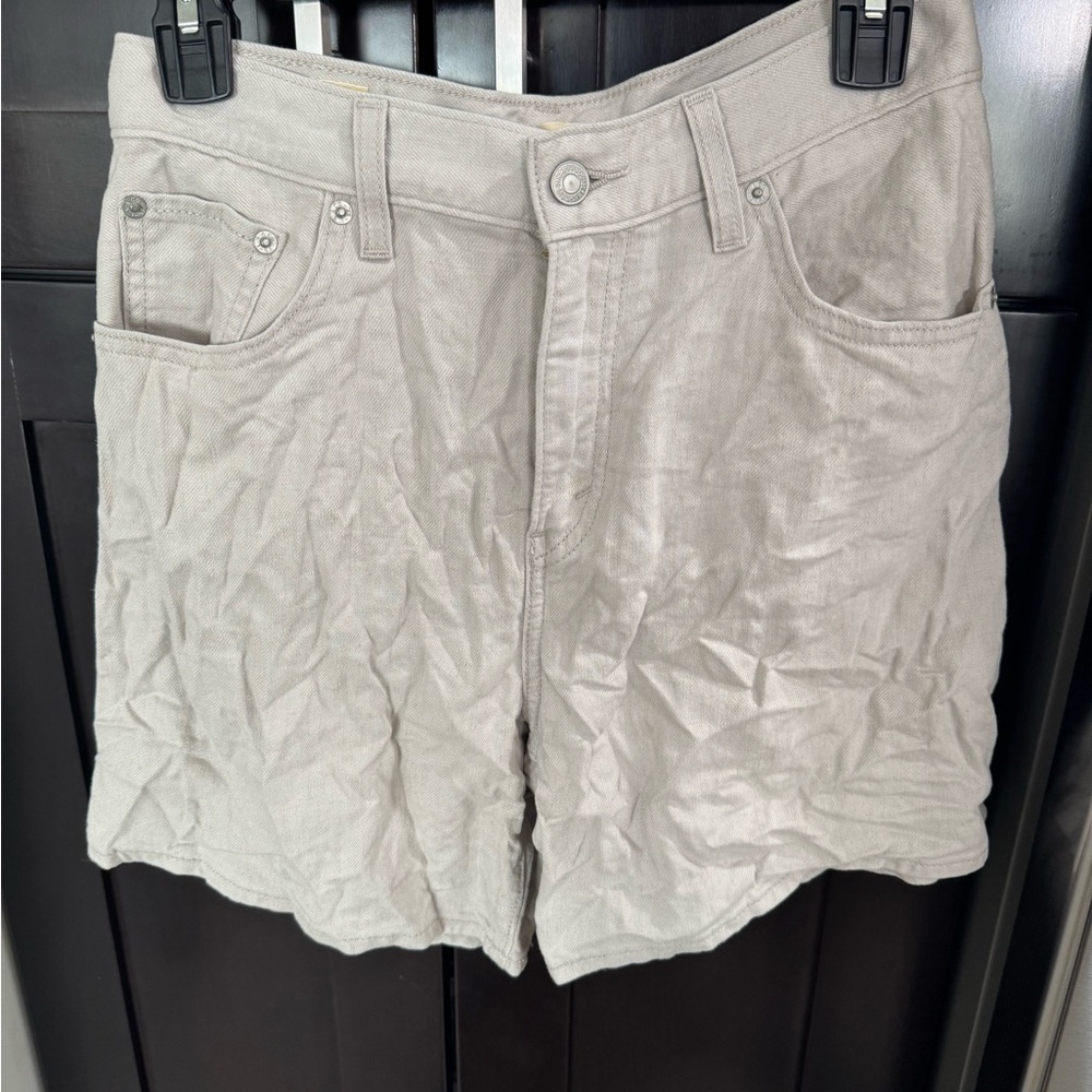 Levi’s High Baggy Shorts Size 27 Classic High-Waist Cotton Shorts in Light Gray